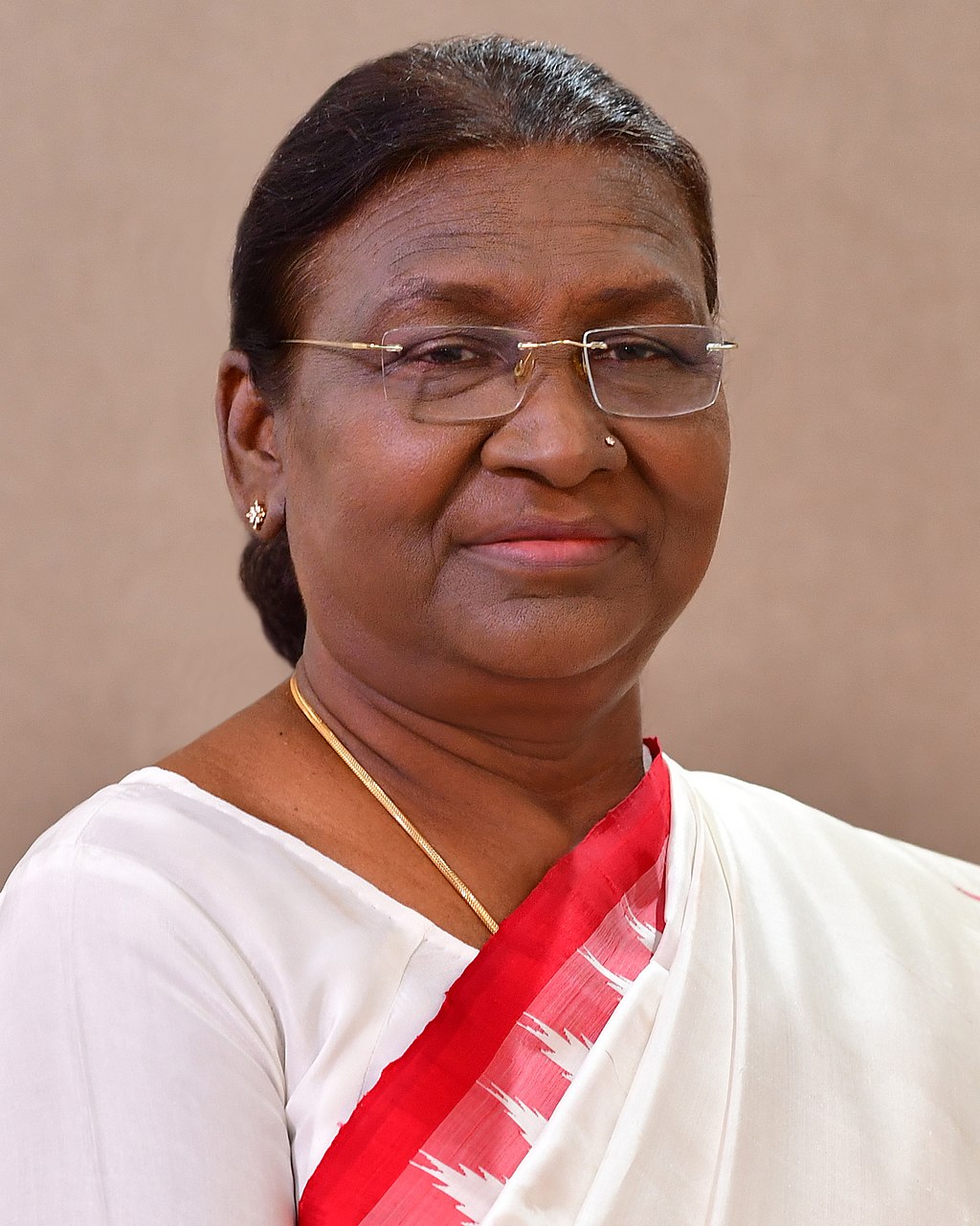 Droupadi_Murmu_official_portrait,_2022